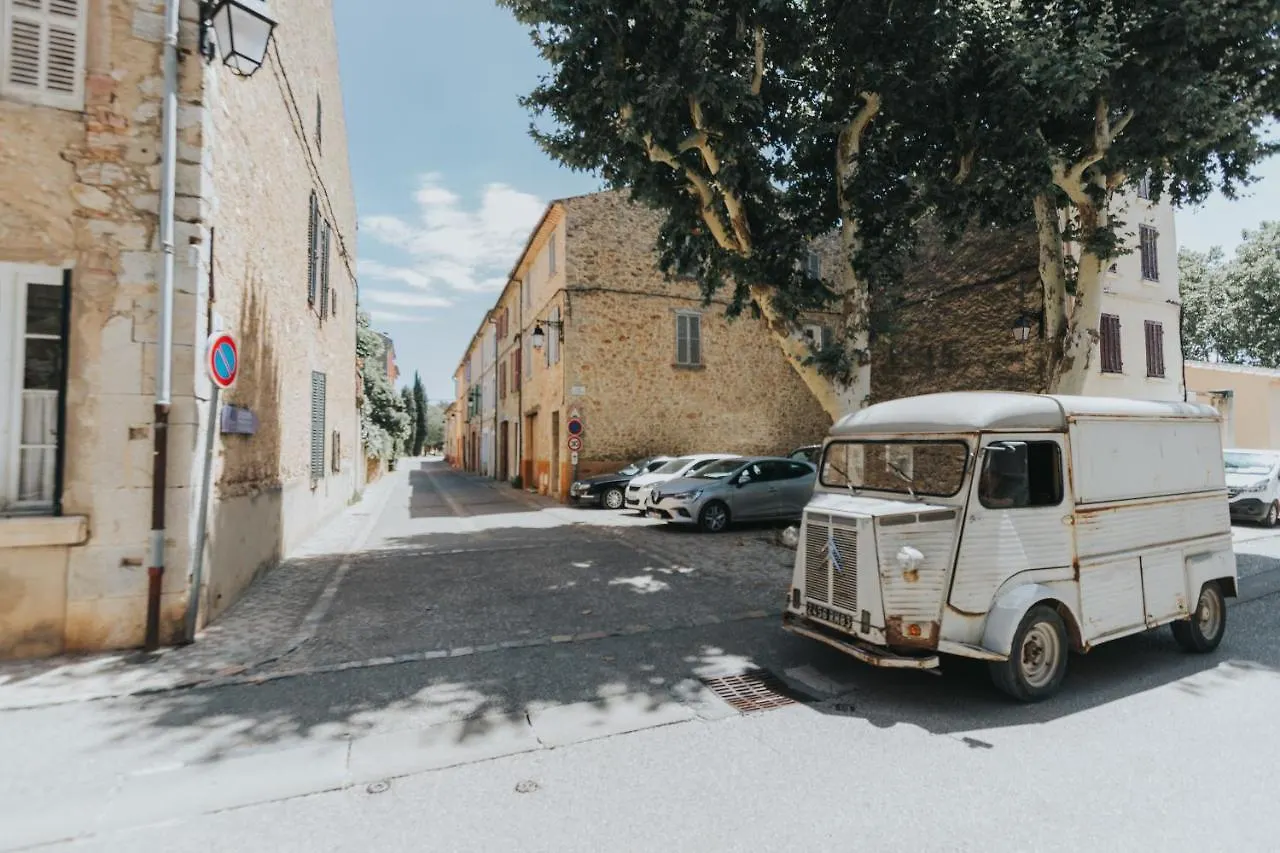 Apartment Casa Amor & Spa, Appartement Suite Jacuzzi & Piscine Chauffee Montfort-sur-Argens France